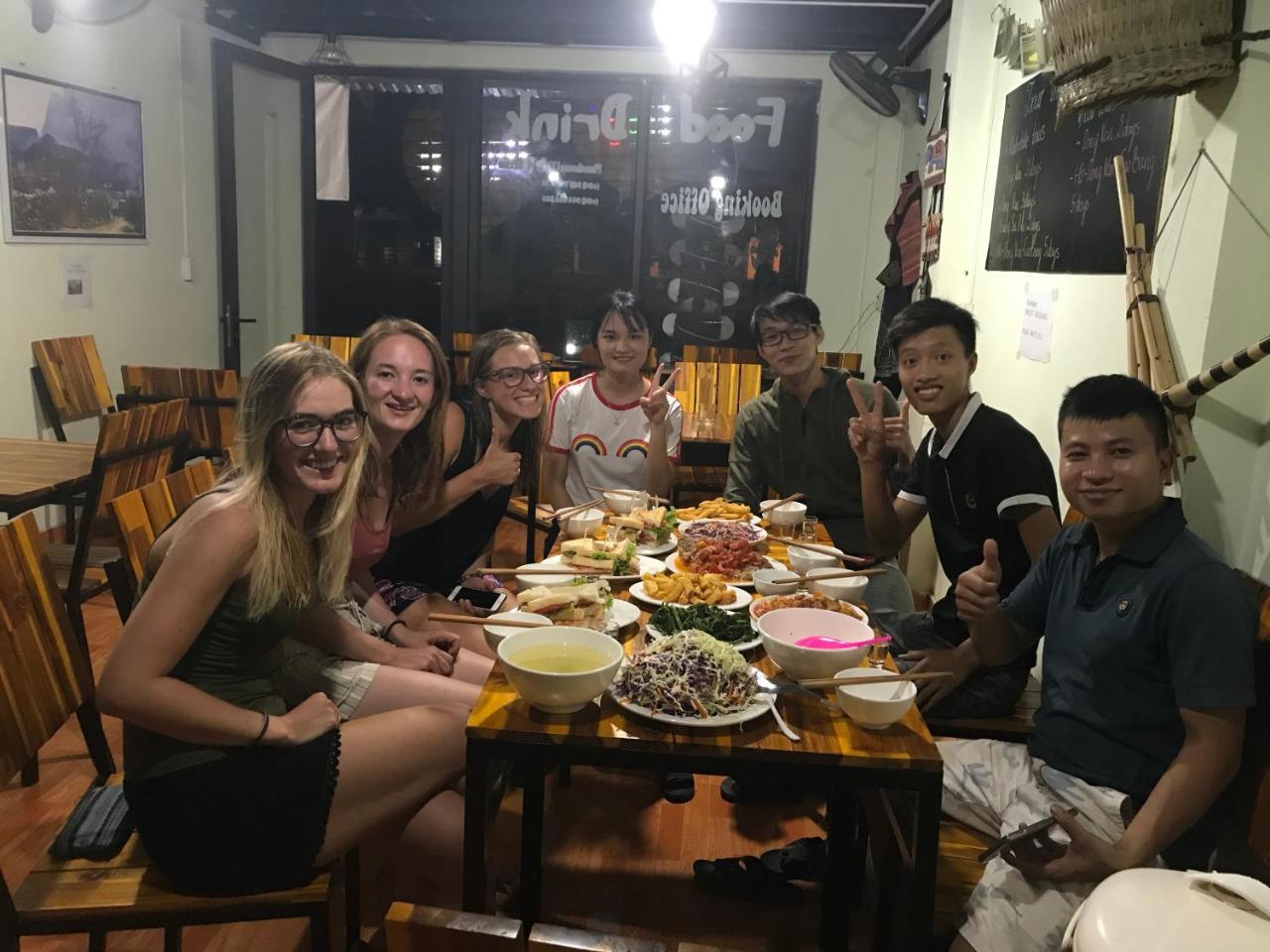 Central Backpackers Hostel Ha Giang Bagian luar foto