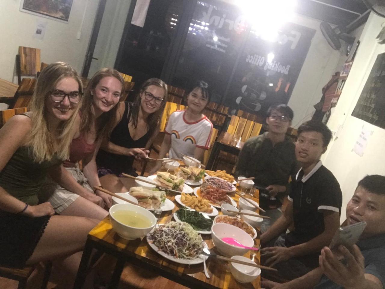 Central Backpackers Hostel Ha Giang Bagian luar foto