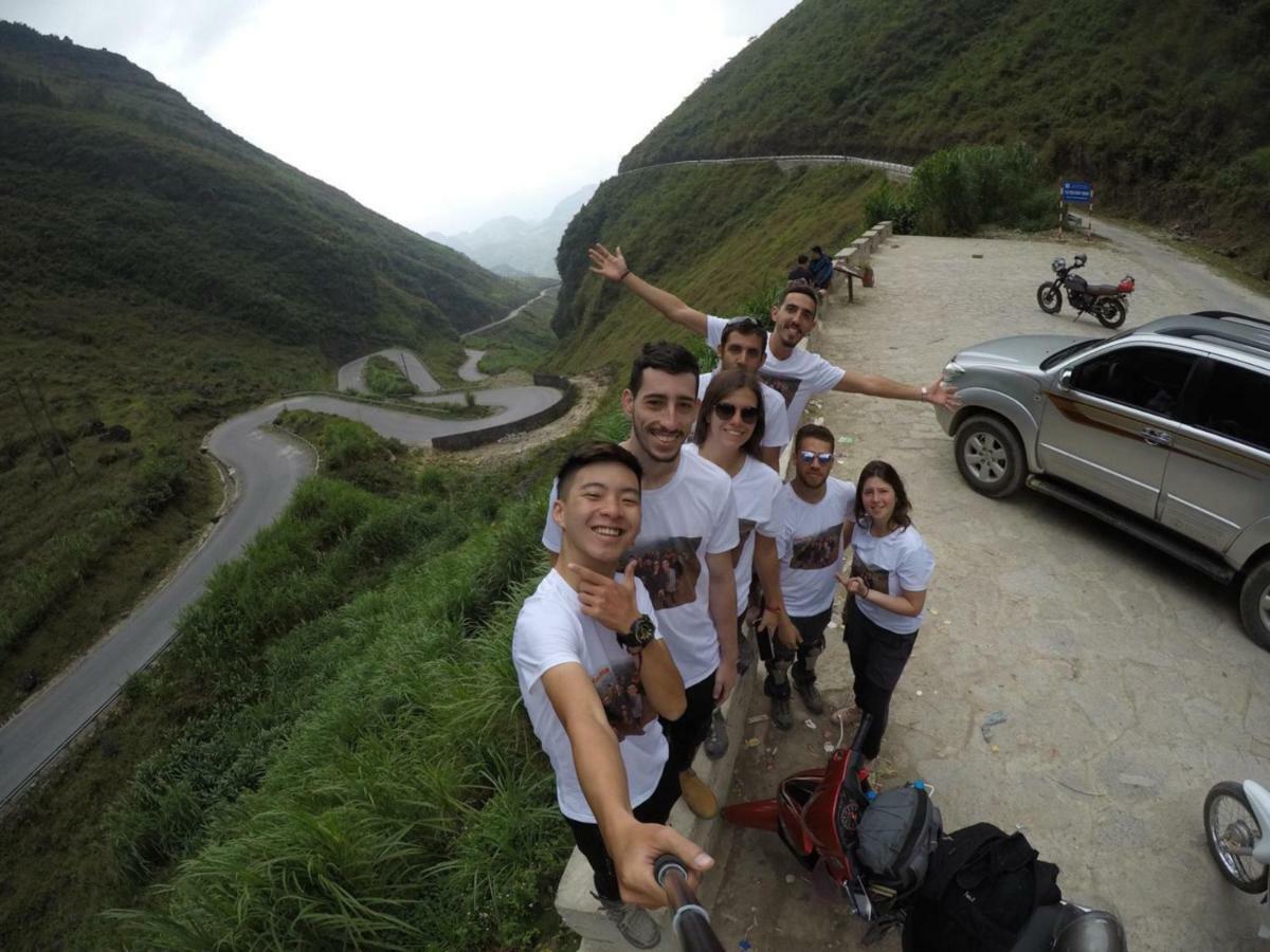 Central Backpackers Hostel Ha Giang Bagian luar foto