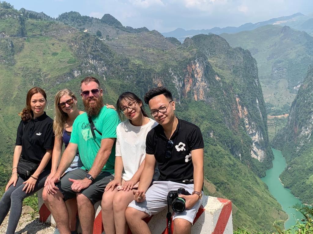 Central Backpackers Hostel Ha Giang Bagian luar foto