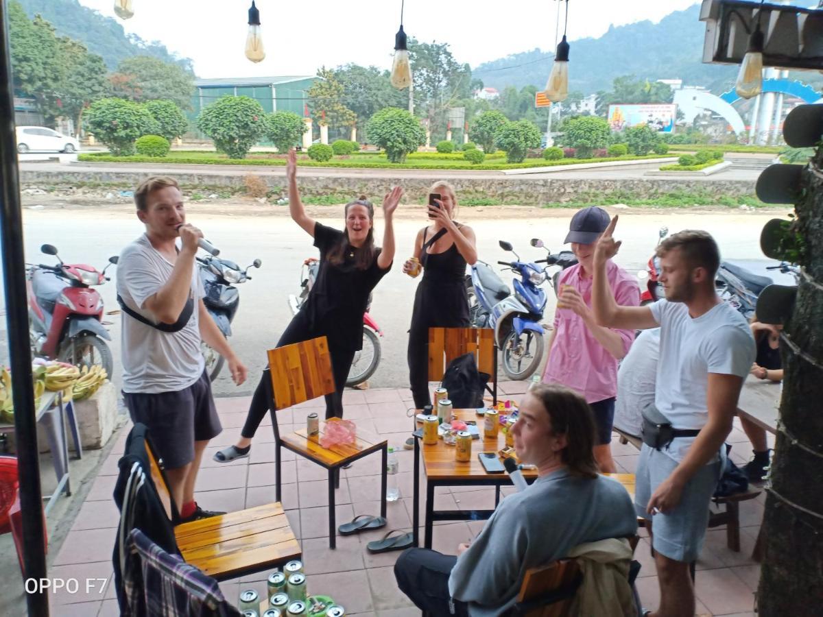 Central Backpackers Hostel Ha Giang Bagian luar foto